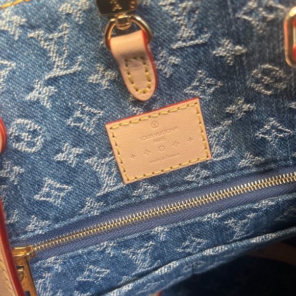 ‼️‼️SOLD‼️‼️
💙Louis Vuitton Denim Onthego MM💙 - Picture 10 of 13